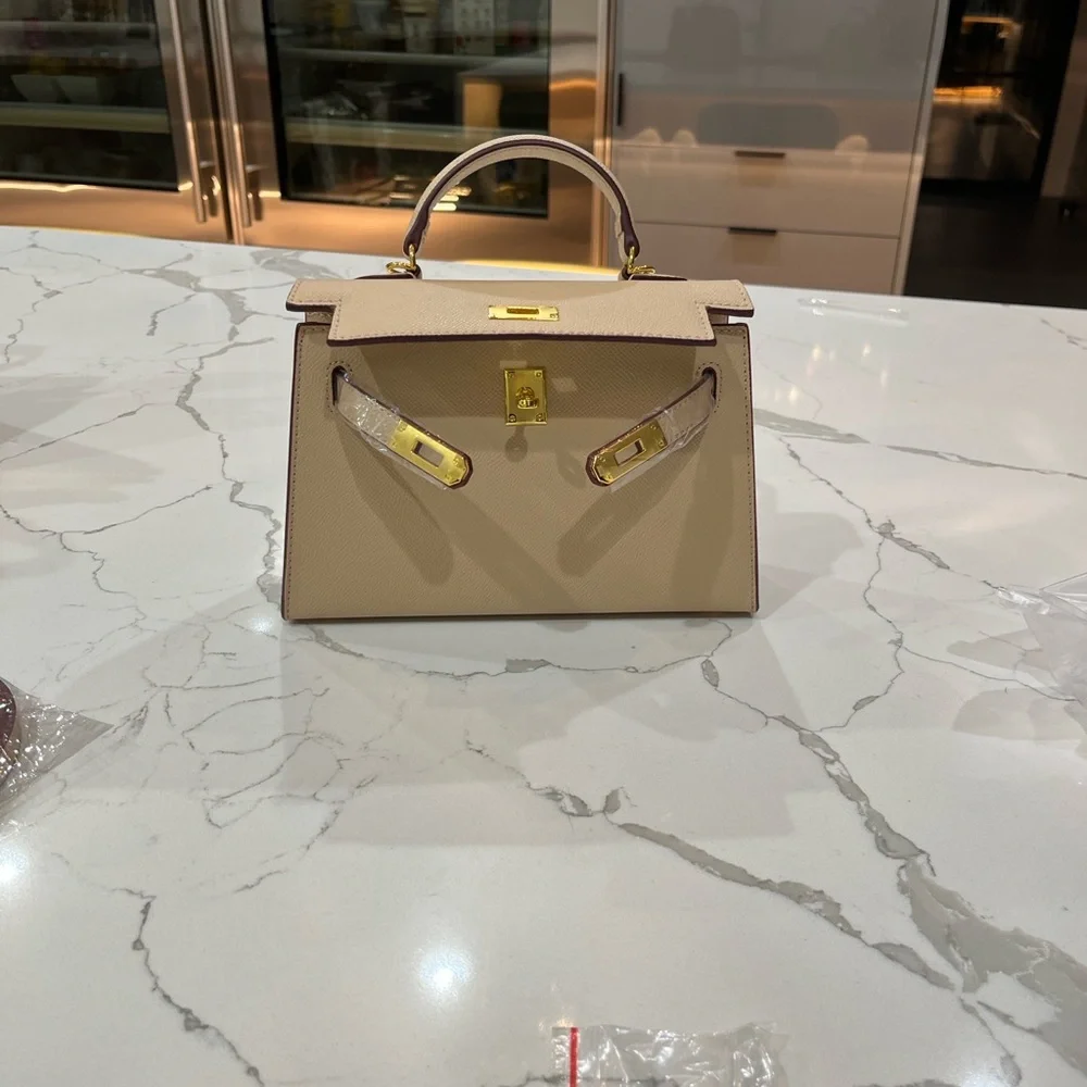 Elegant Cream mini Handbag - Picture 4 of 7